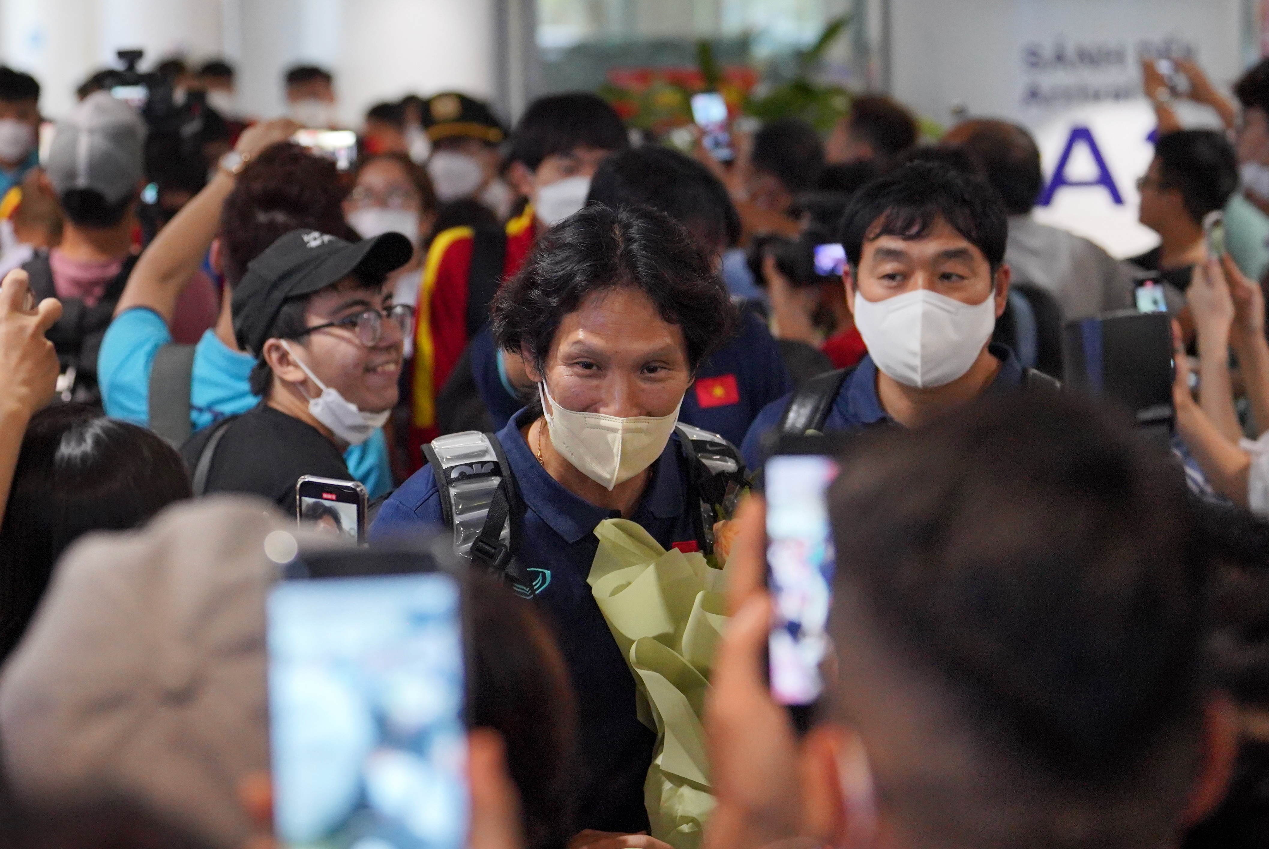 nham manh dung anh 5