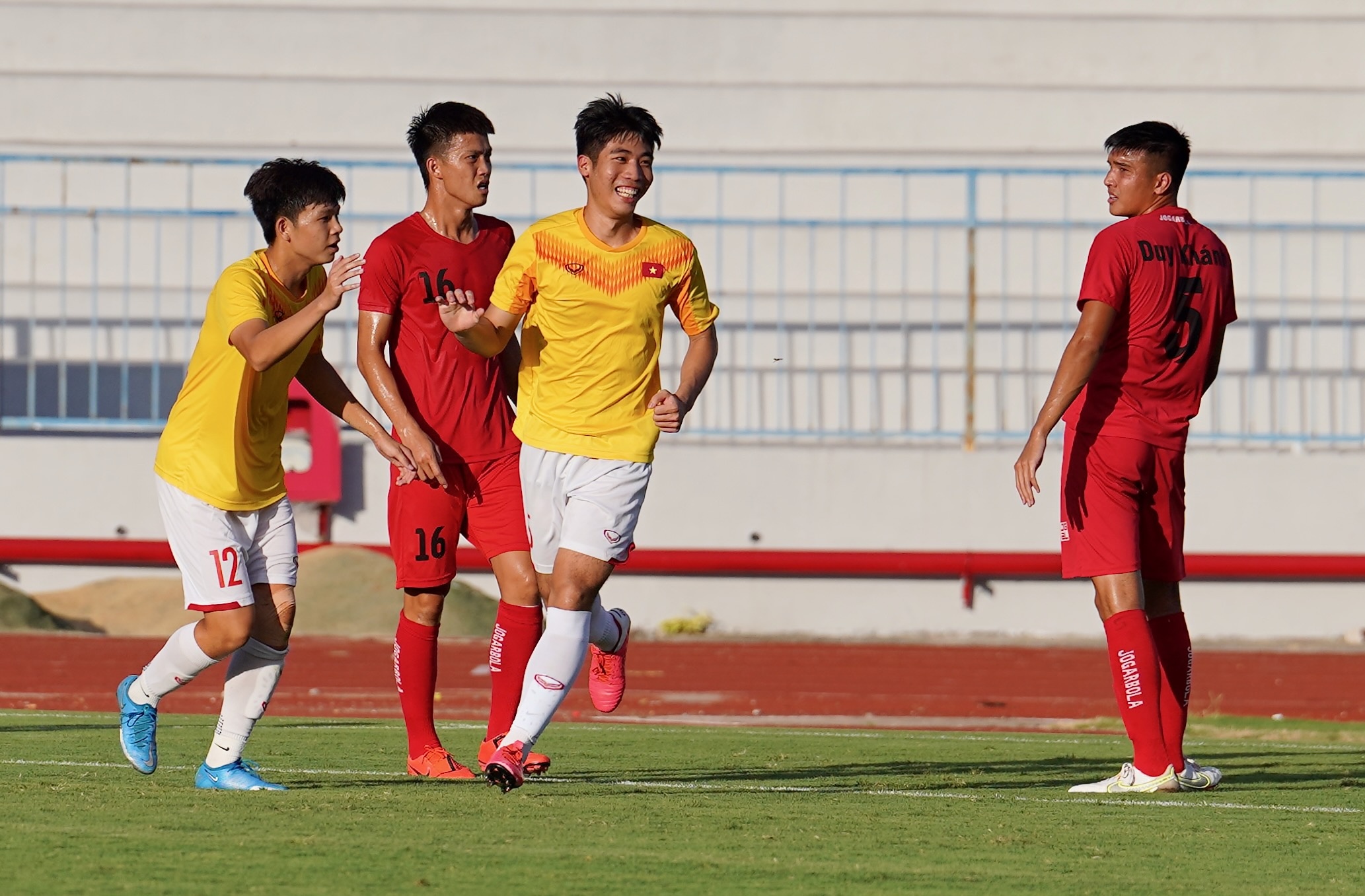 u19 viet nam anh 7