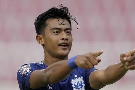 Hau ve Indonesia co tran ra mat o J.League 2 hinh anh