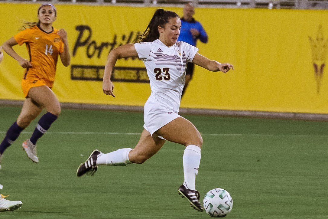 nu cau thu viet kieu anh 4