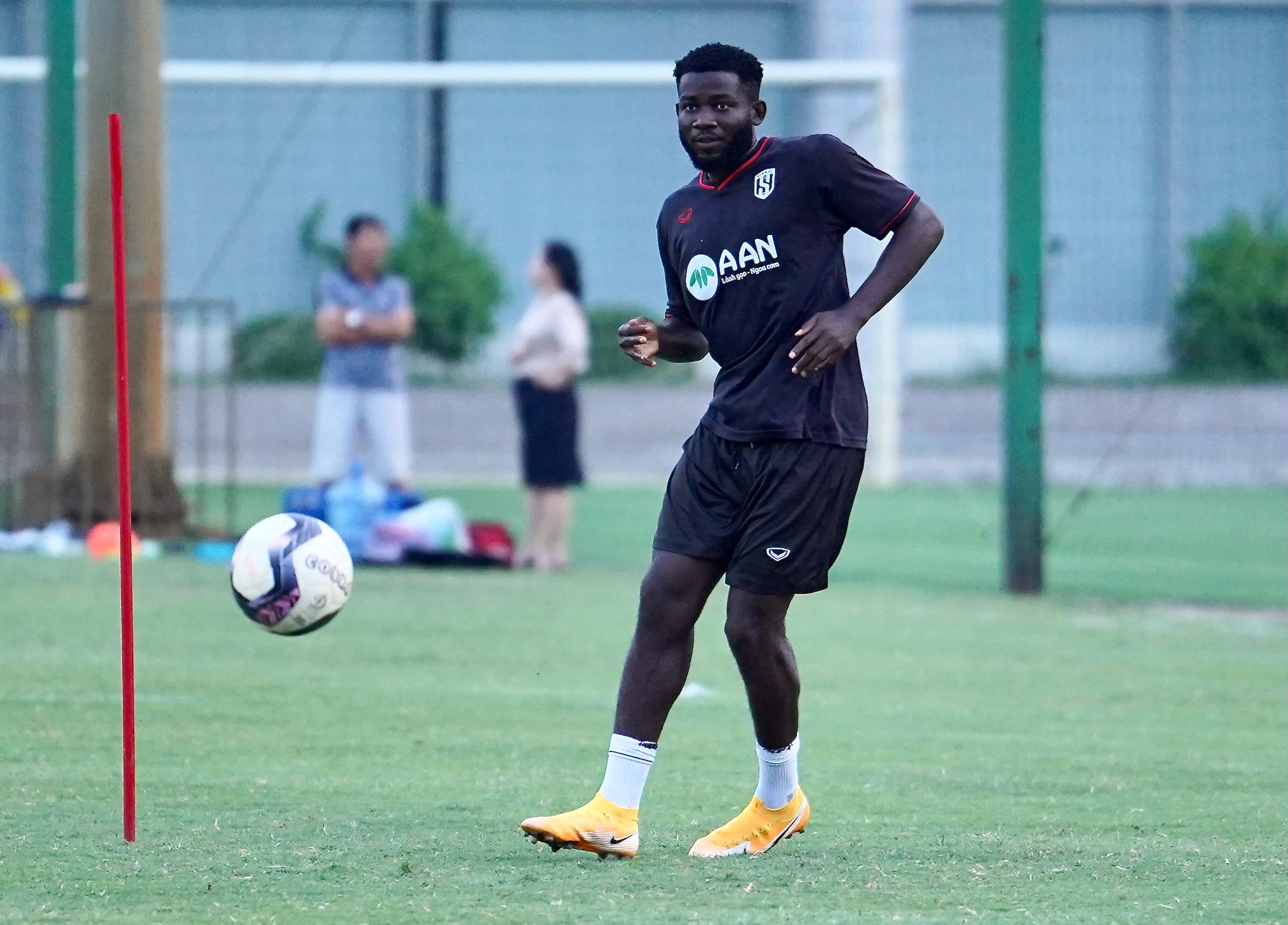 hoang van khanh anh 4