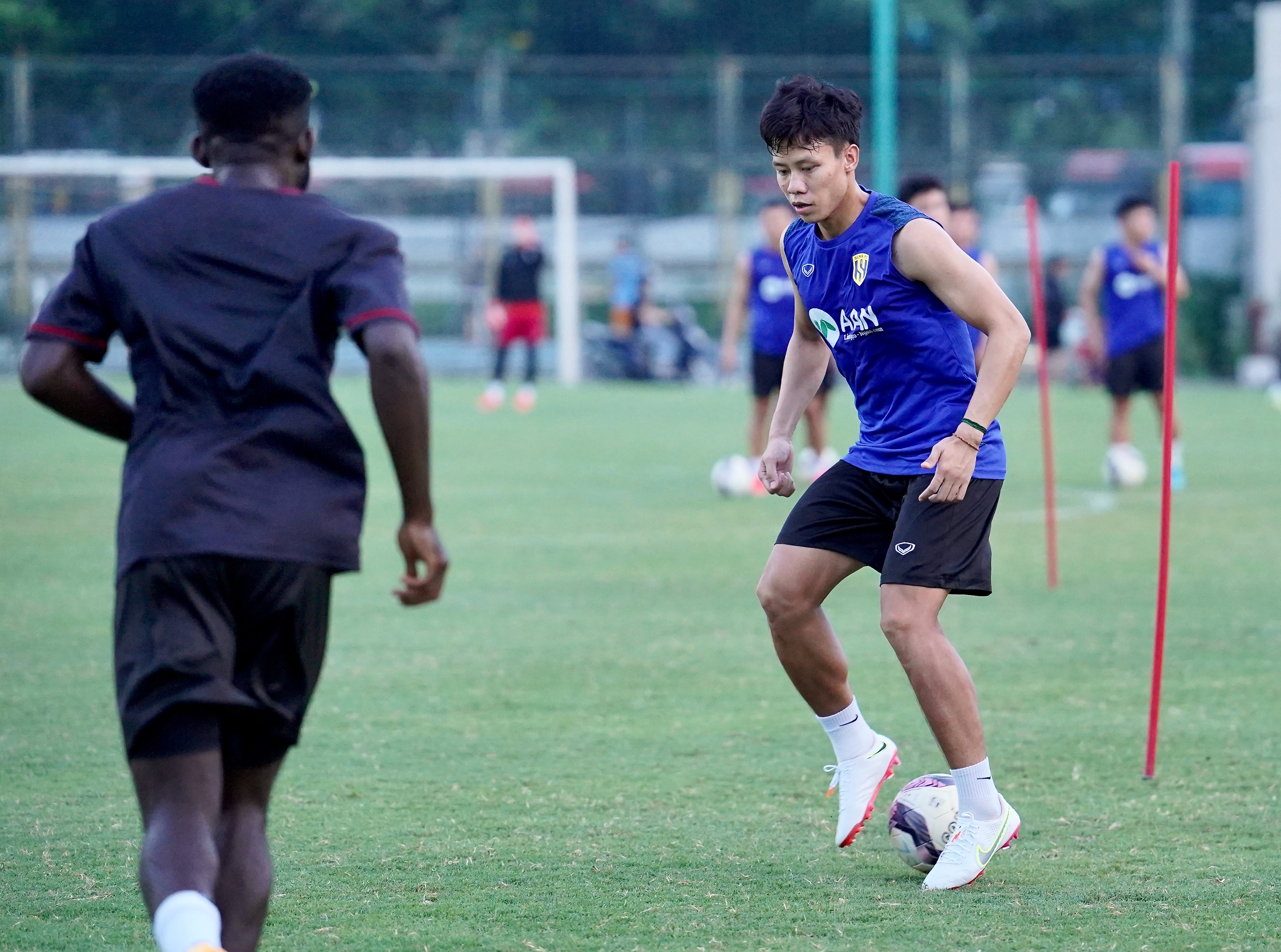 hoang van khanh anh 5