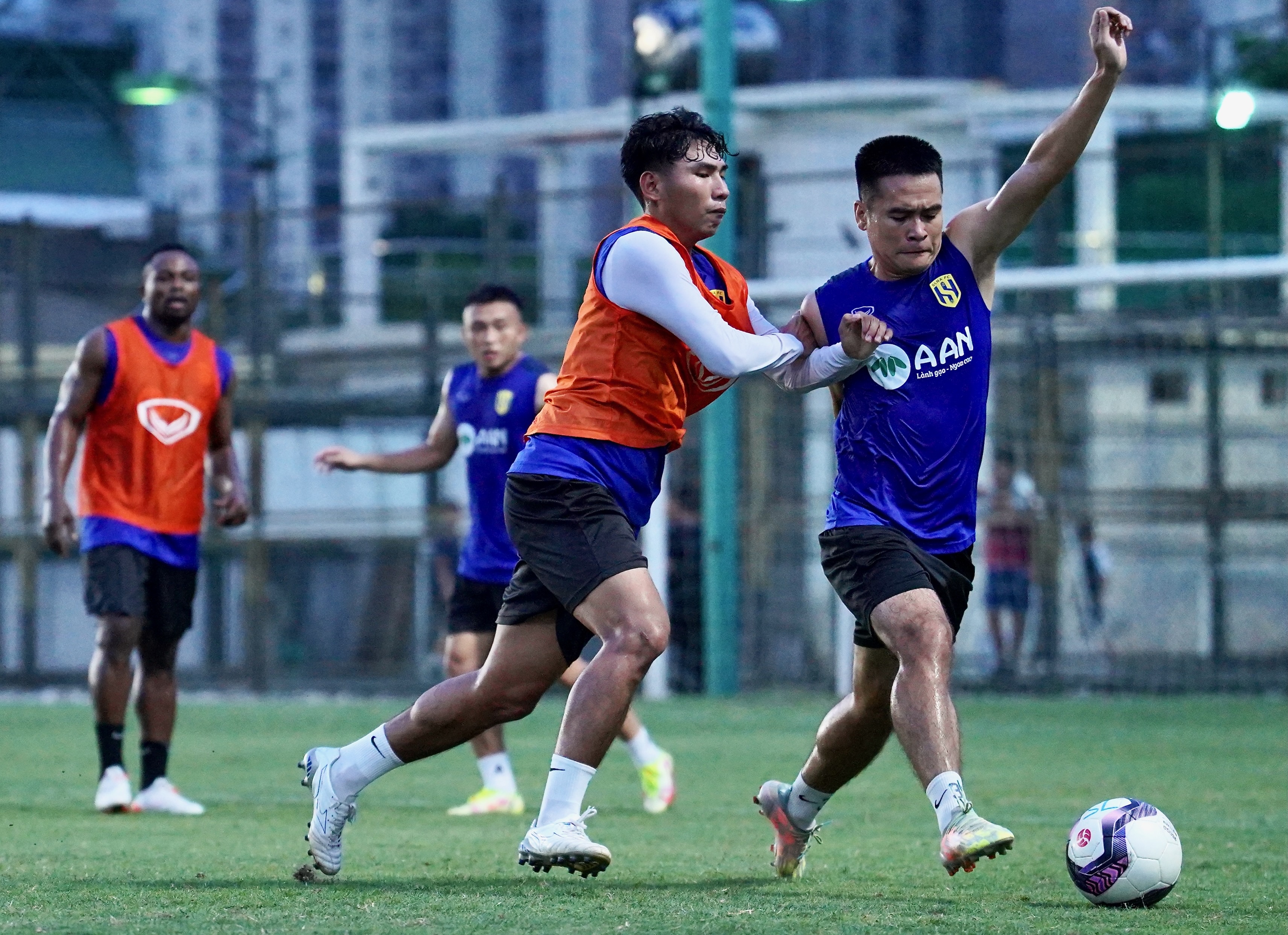 hoang van khanh anh 8