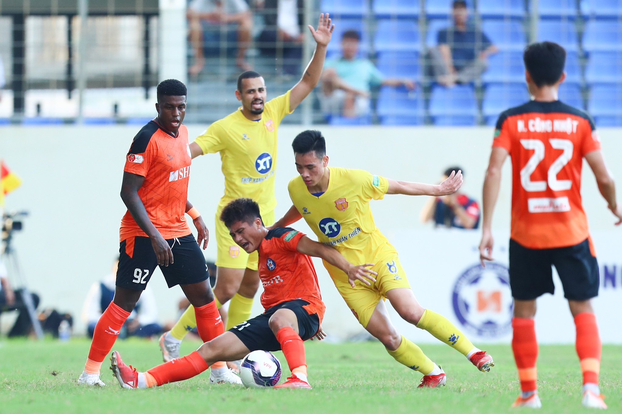 da nang - nam dinh anh 4