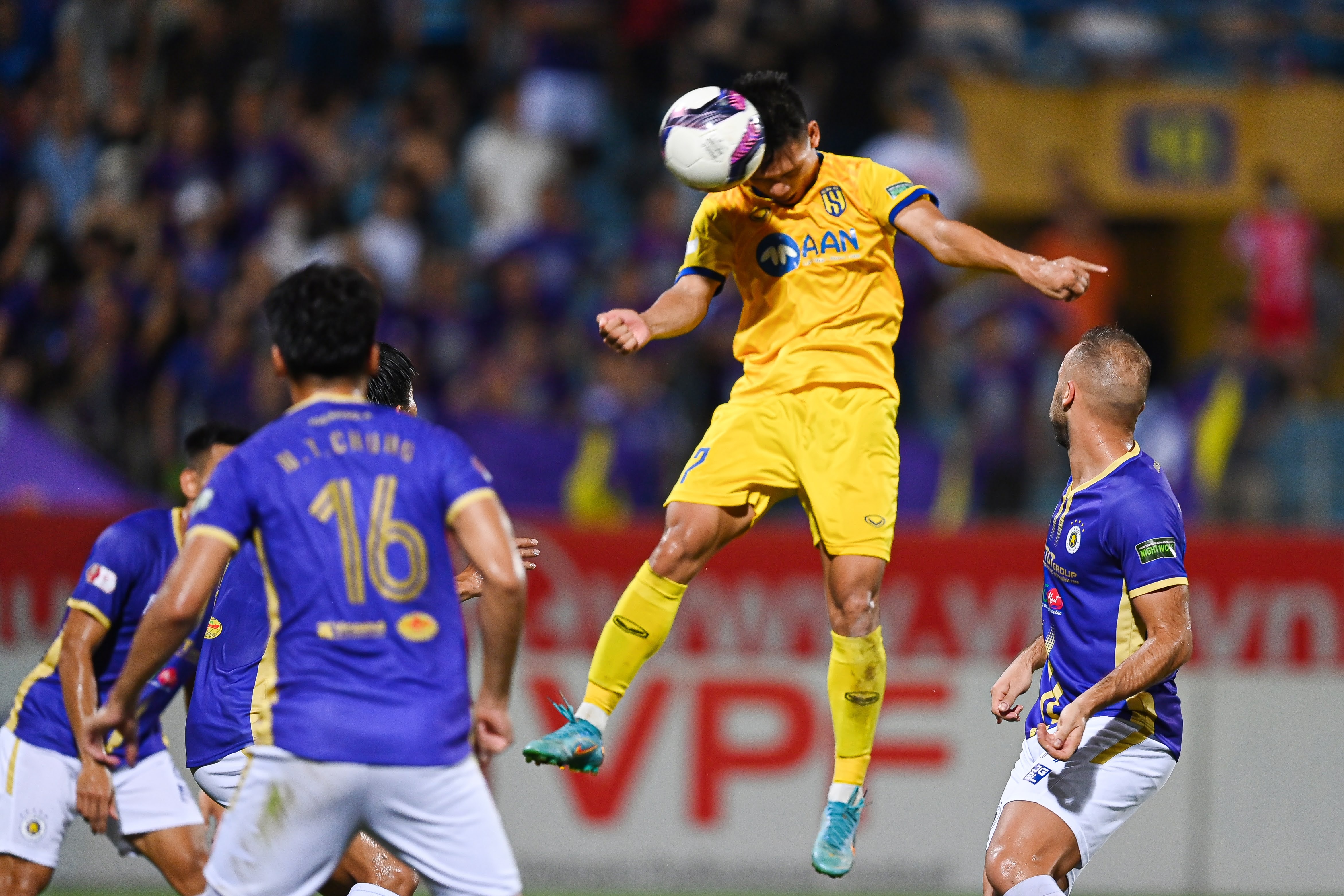 ha noi 2-1 slna anh 7