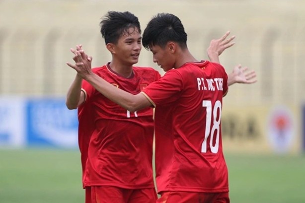 U16 Viet Nam thang 5-0 truoc Philippines hinh anh