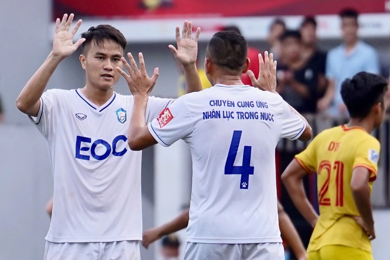 Doi vo dich bong da 7 nguoi toan quoc co co hoi dau tuyen Viet Nam hinh anh