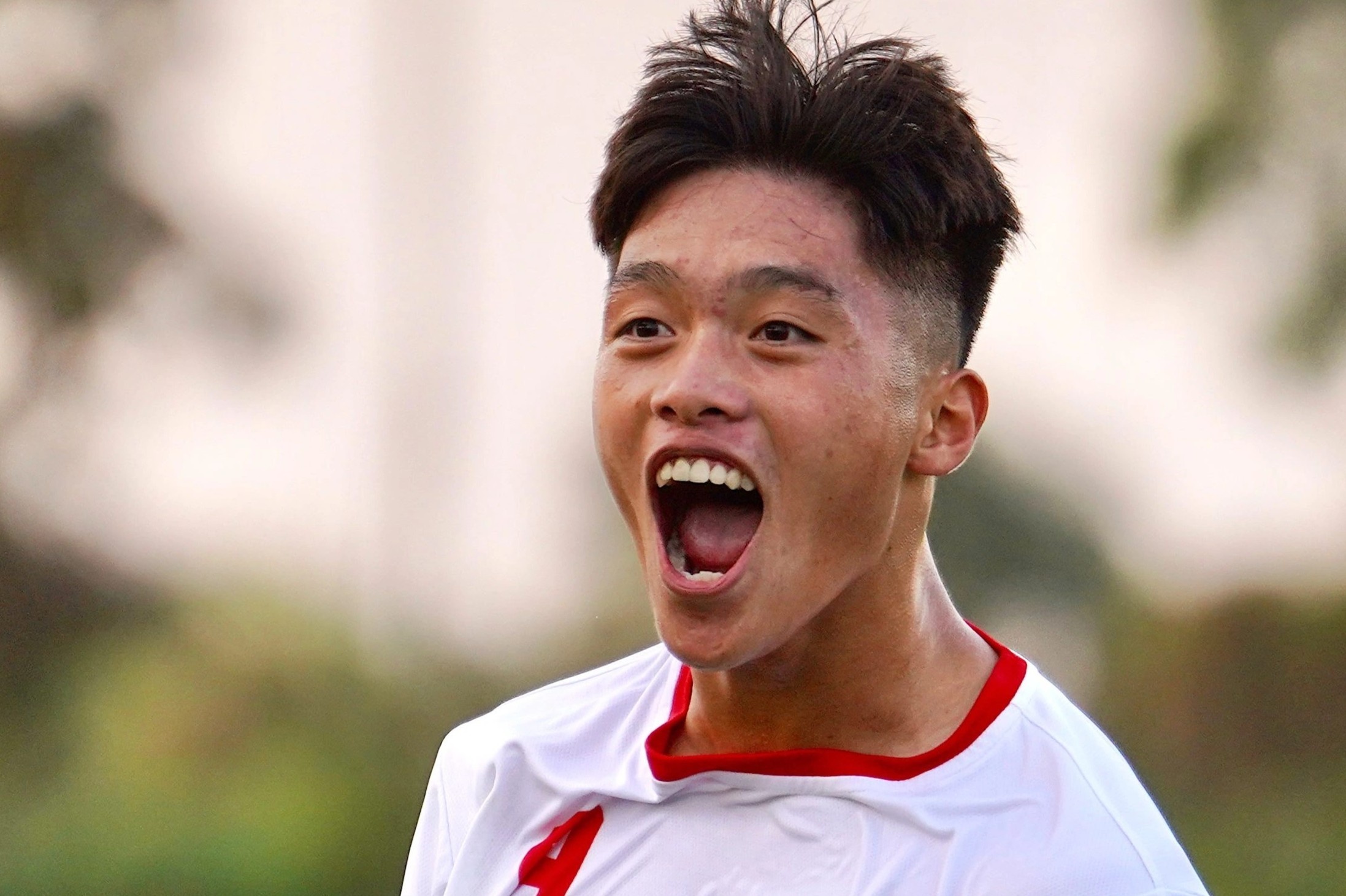 HAGL ky hop dong voi tien dao U20 Viet Nam hinh anh