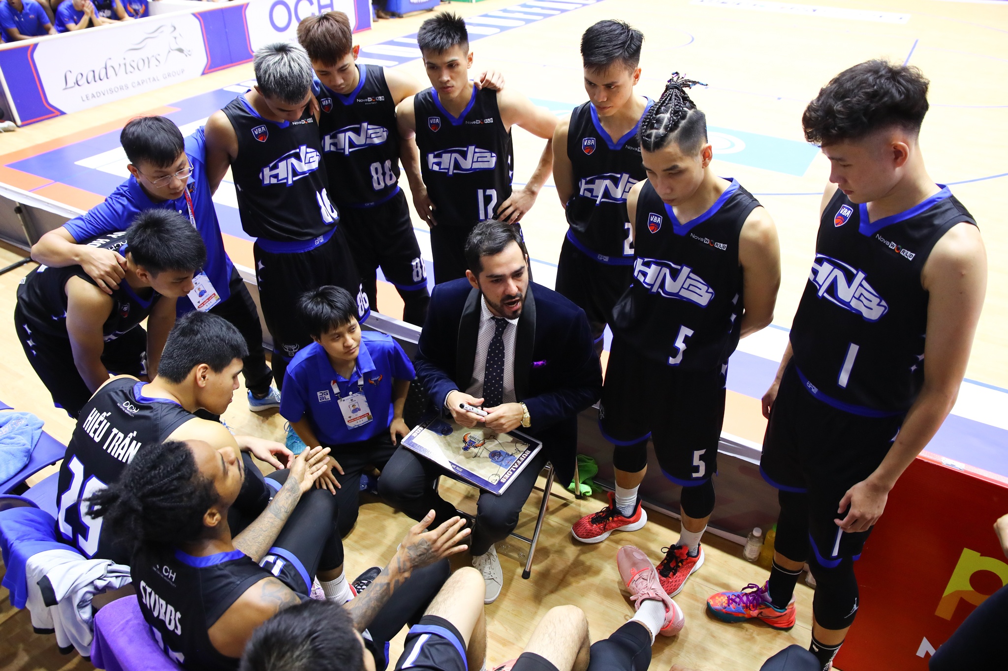 hanoi buffaloes anh 1