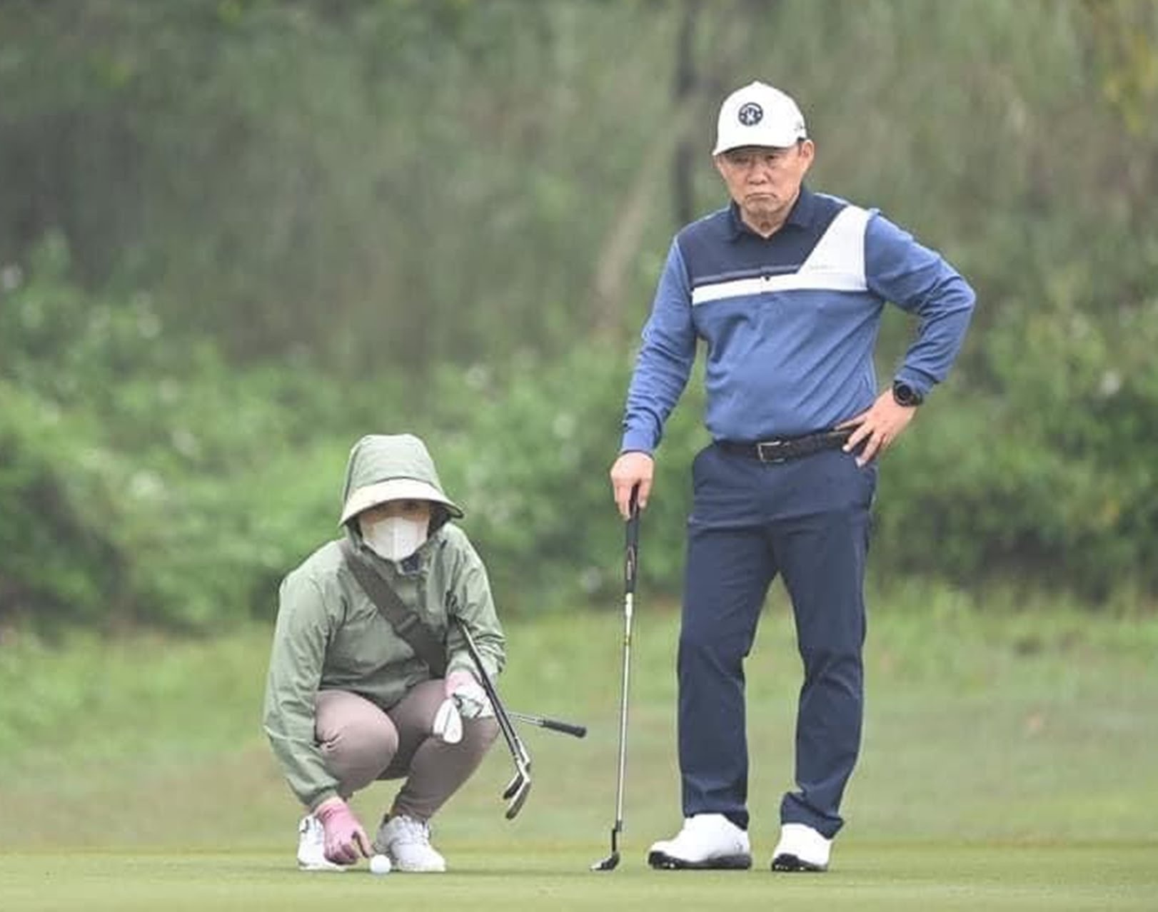 HLV Park lam gi sau khi chia tay tuyen Viet Nam? hinh anh