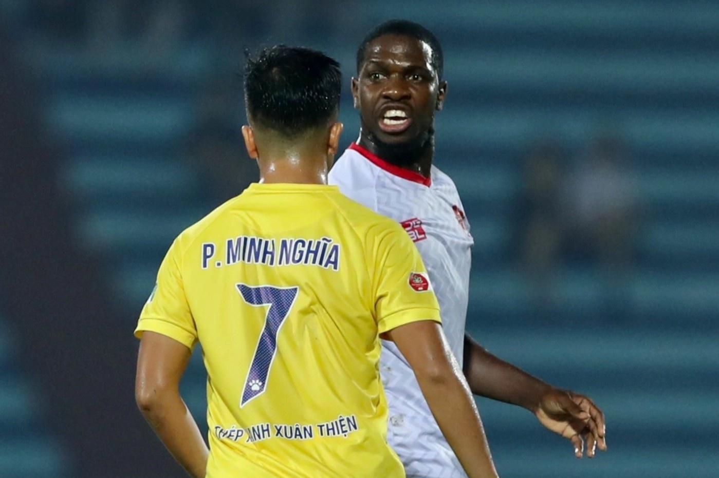 Tien dao hay nhat V.League tiep tuc tit ngoi hinh anh