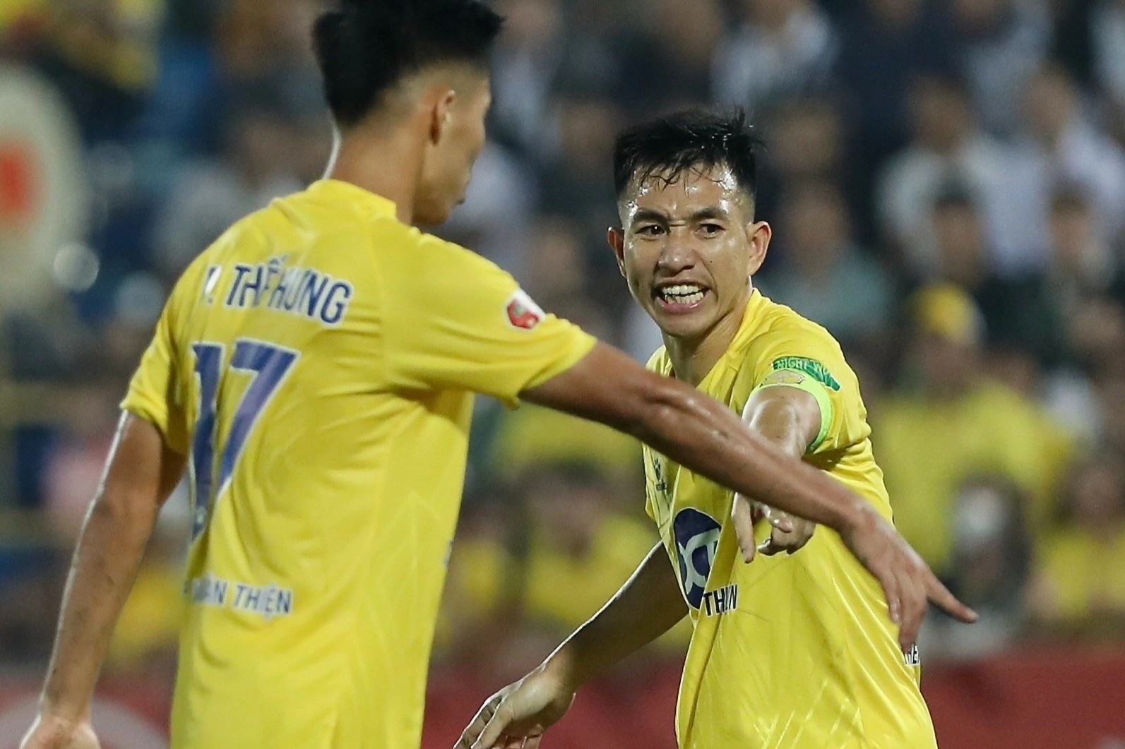 Cac kich ban dua vo dich va tru hang V.League 2022 hinh anh