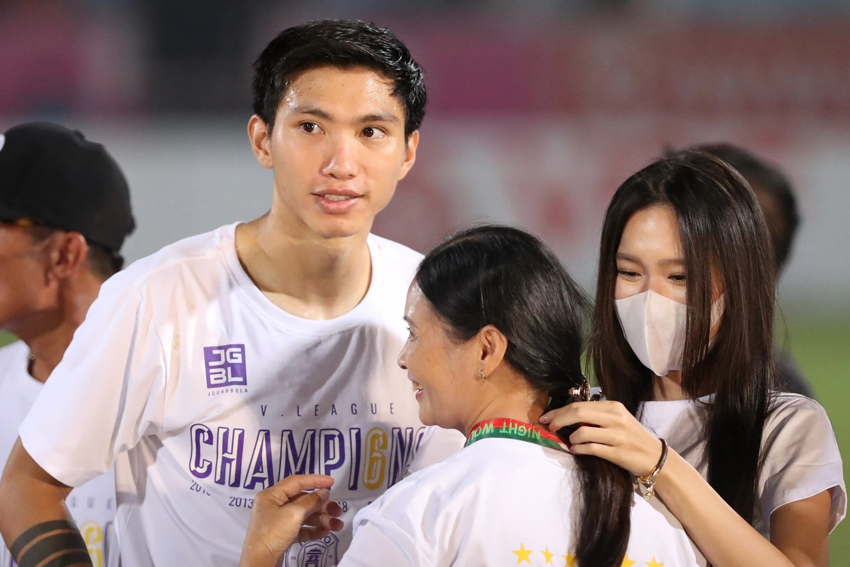 Van Hau len tieng ve loi da quyet liet hinh anh