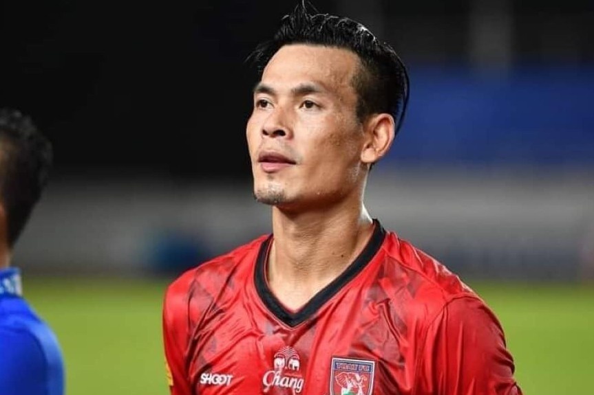 Vua duoc goi da AFF Cup, cau thu Myanmar tuyen bo chia tay doi tuyen hinh anh