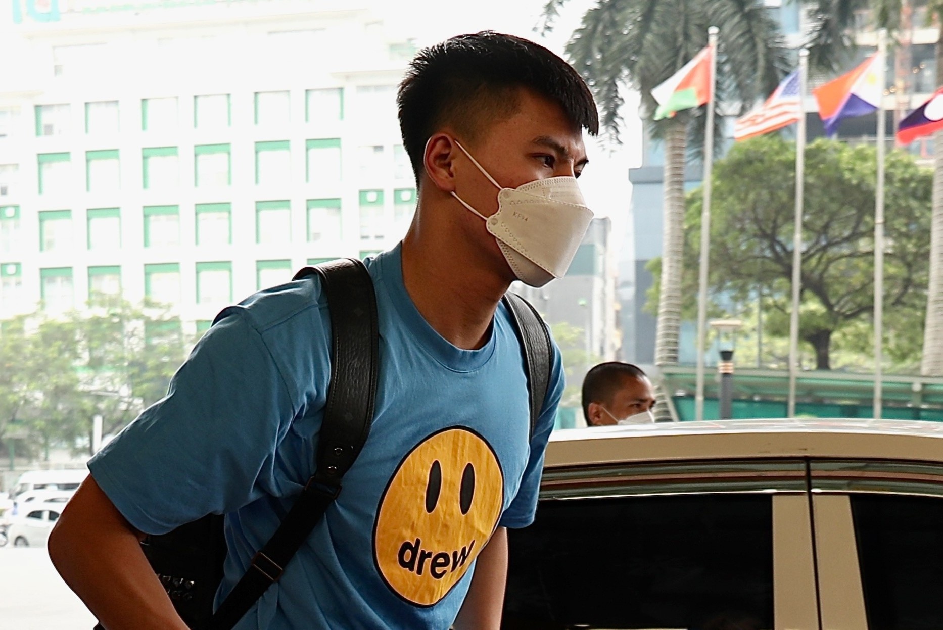 Tuyen thu Viet Nam bi nga xe truoc ngay hoi quan hinh anh