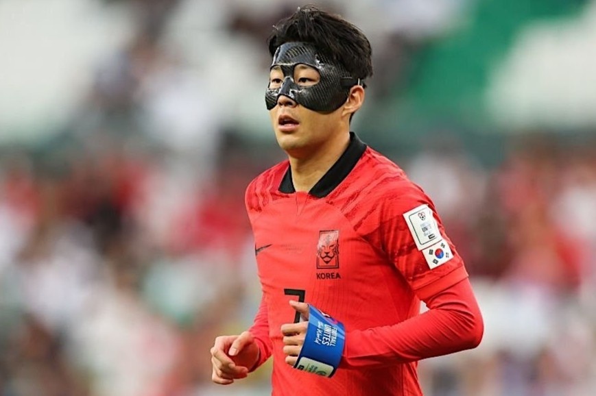 Son Heung-min gap su co o tran gap Uruguay hinh anh