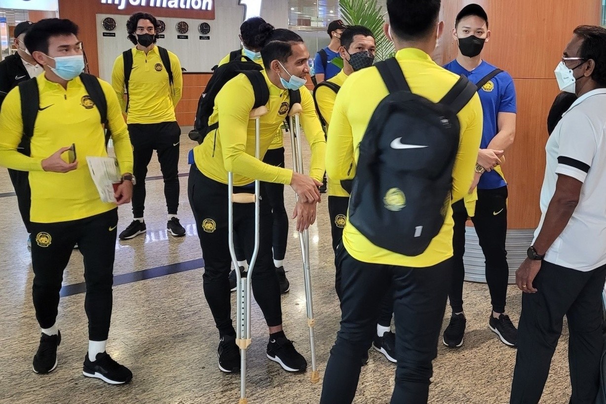 Tru cot hang thu Malaysia nghi het AFF Cup 2022 hinh anh