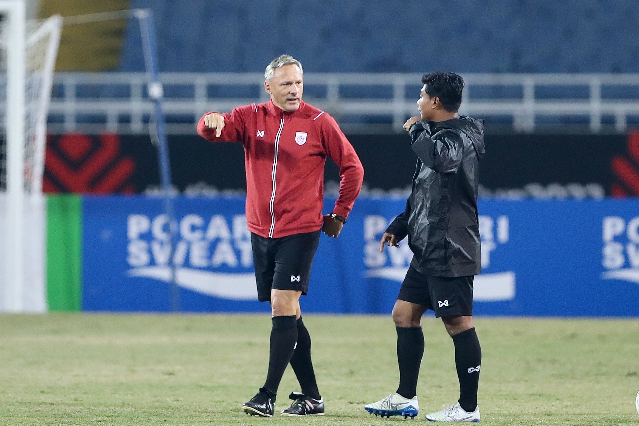 doi tuyen myanmar anh 10