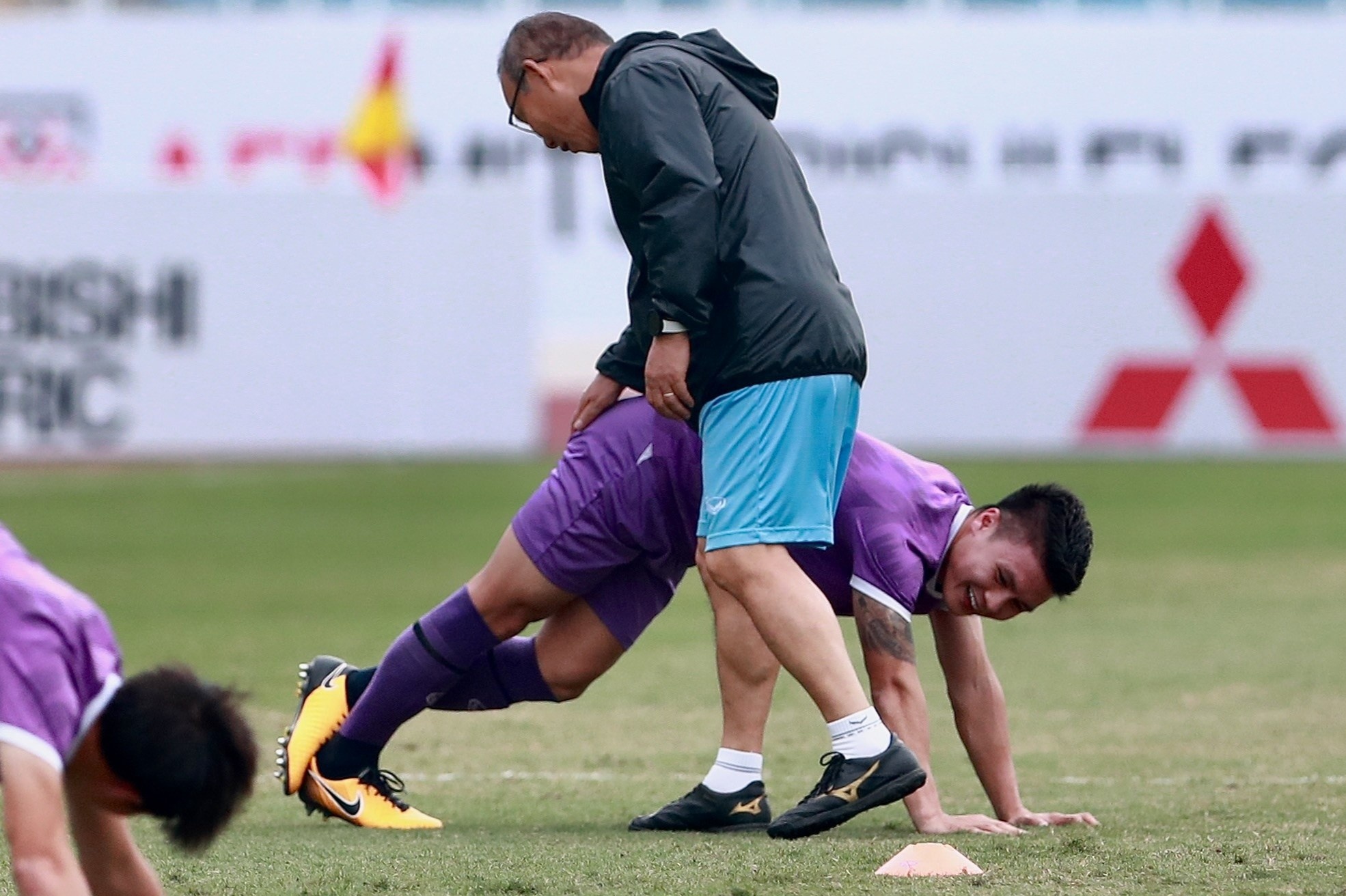 HLV Park khien Quang Hai bat cuoi hinh anh