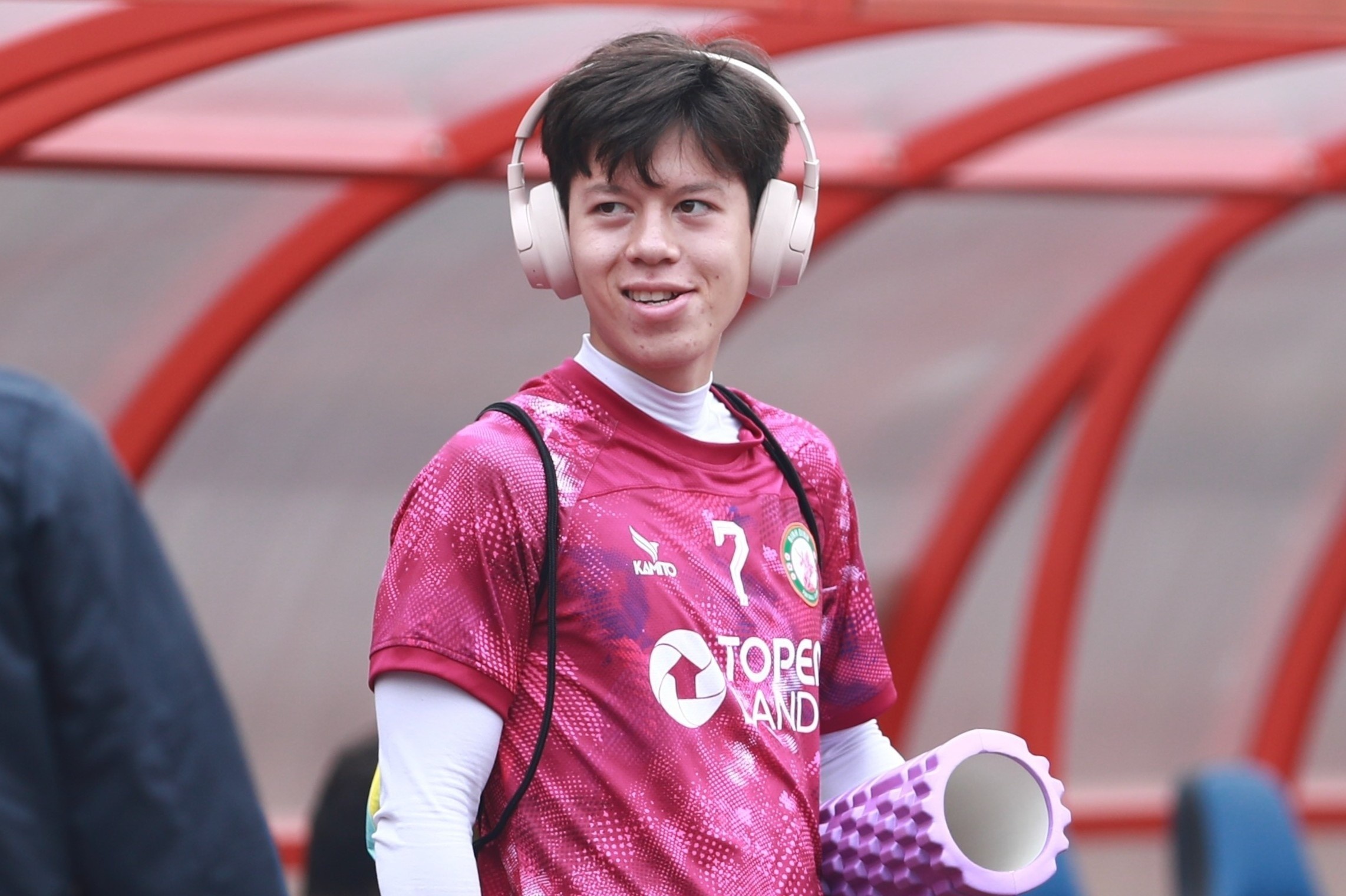 Tien ve Viet kieu dien trai cua CLB Binh Dinh gay chu y hinh anh