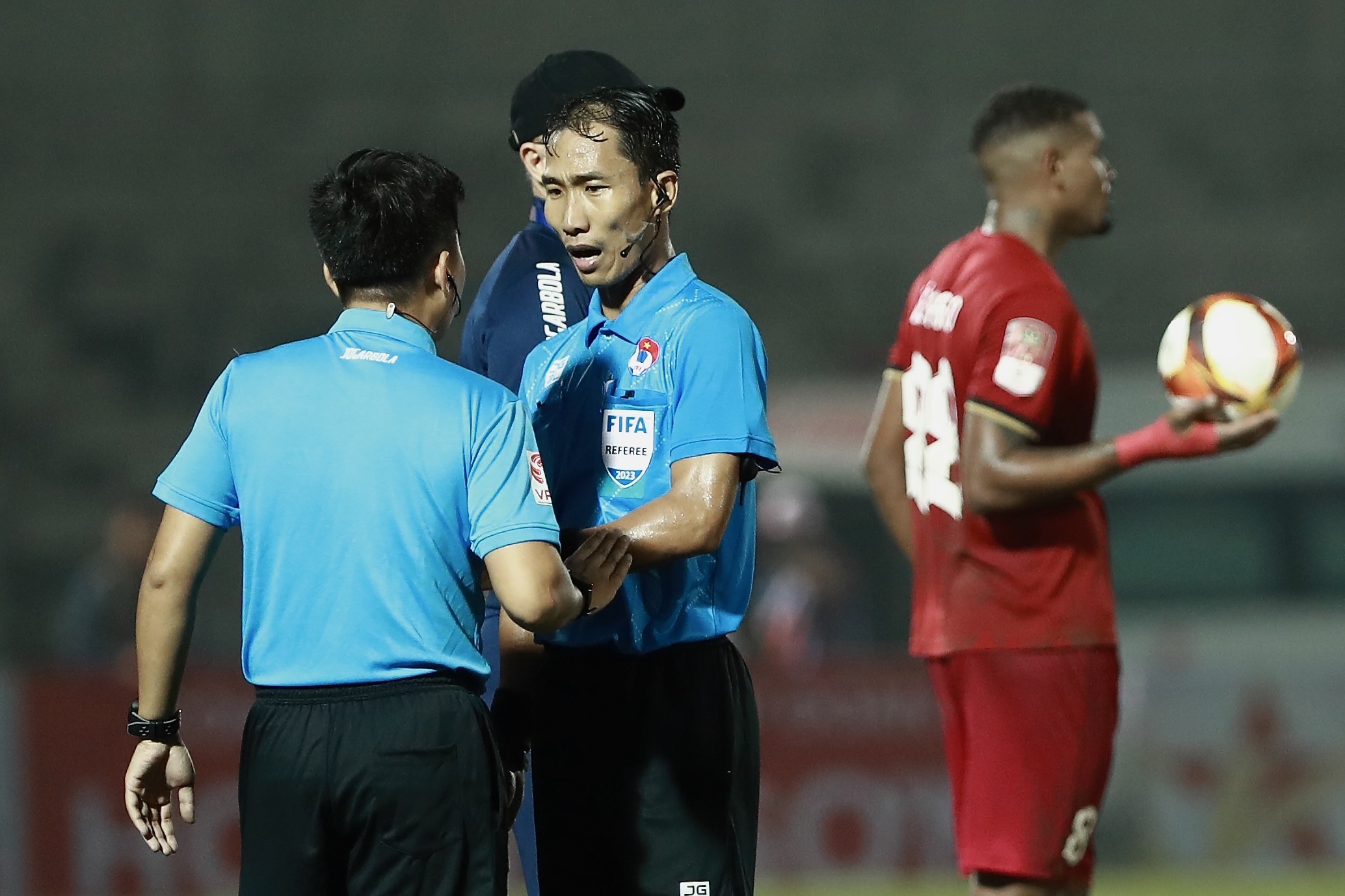 3 phut hoang mang cua trong tai tran Ha Tinh - Ha Noi hinh anh