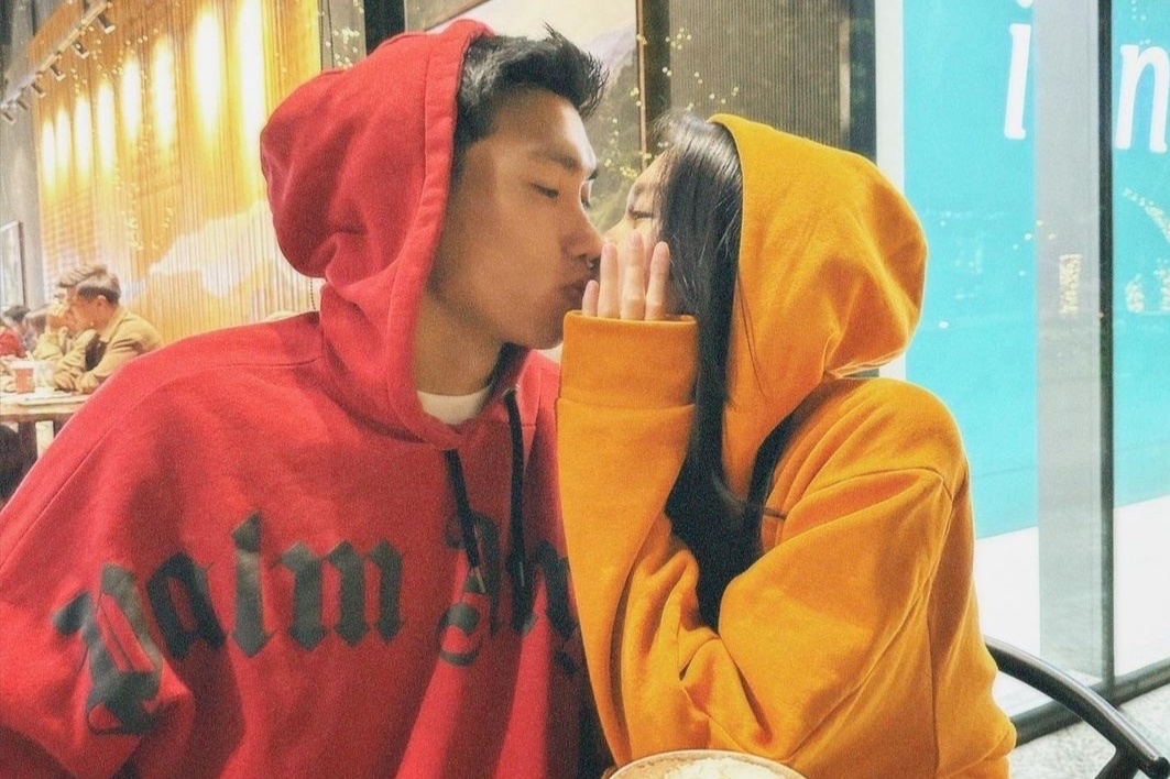 3 nam hen ho cua Van Hau va Hai My hinh anh