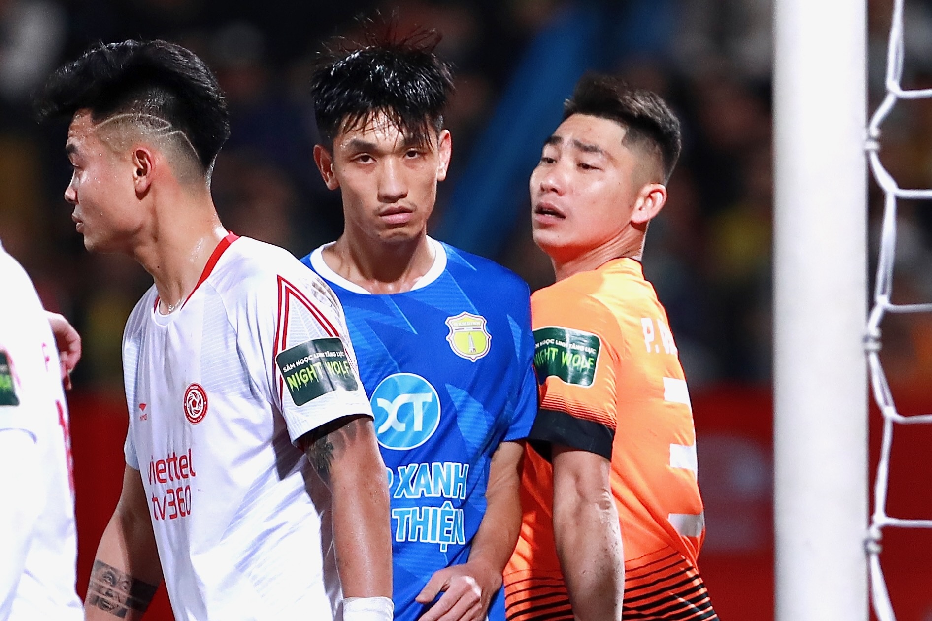 Trong Dai ban linh khi bi khieu khich hinh anh