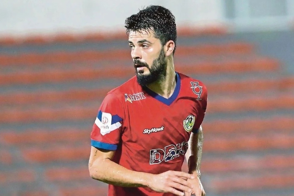 Them 2 cau thu Brazil nhap tich Malaysia hinh anh