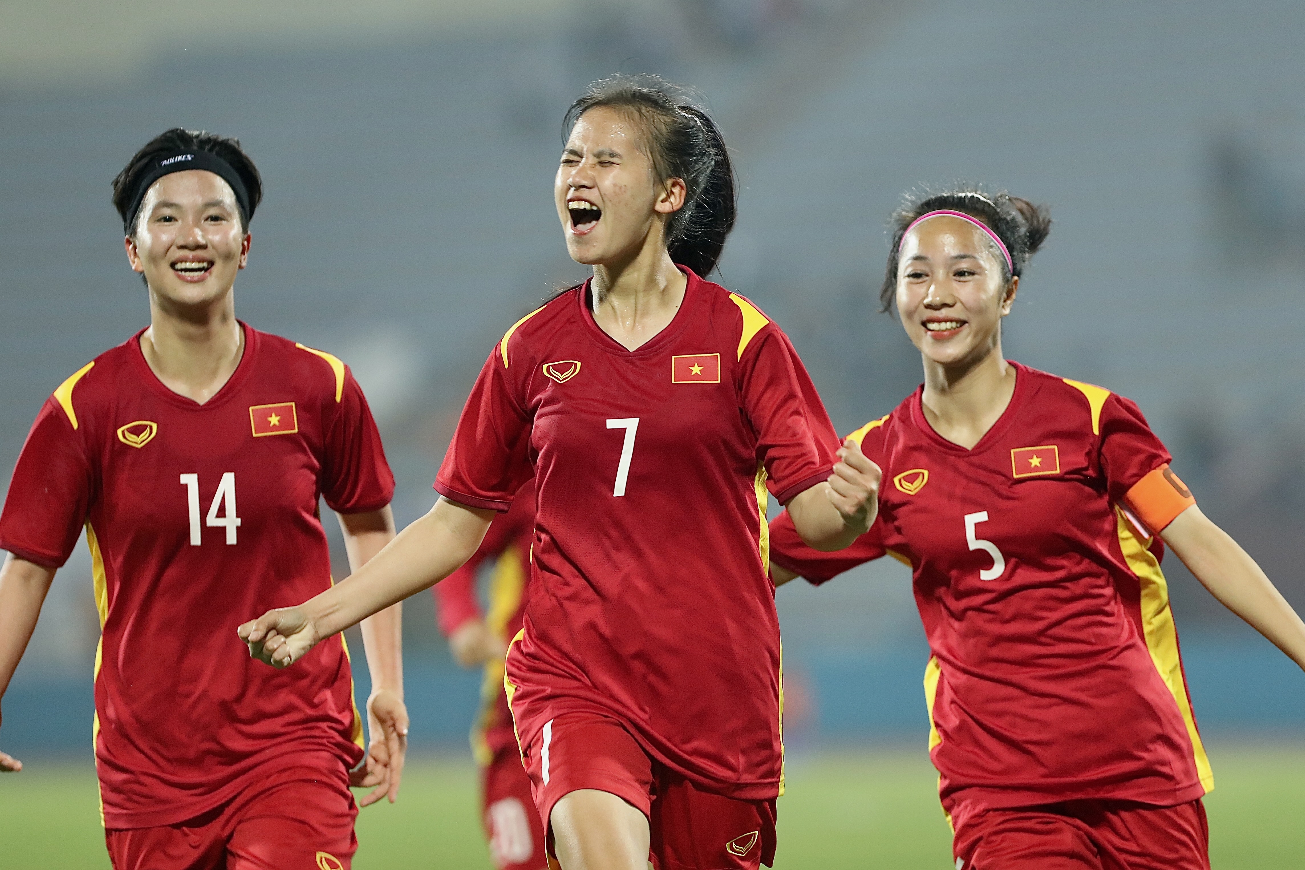 U20 nu Viet Nam thang Iran 3-2 hinh anh