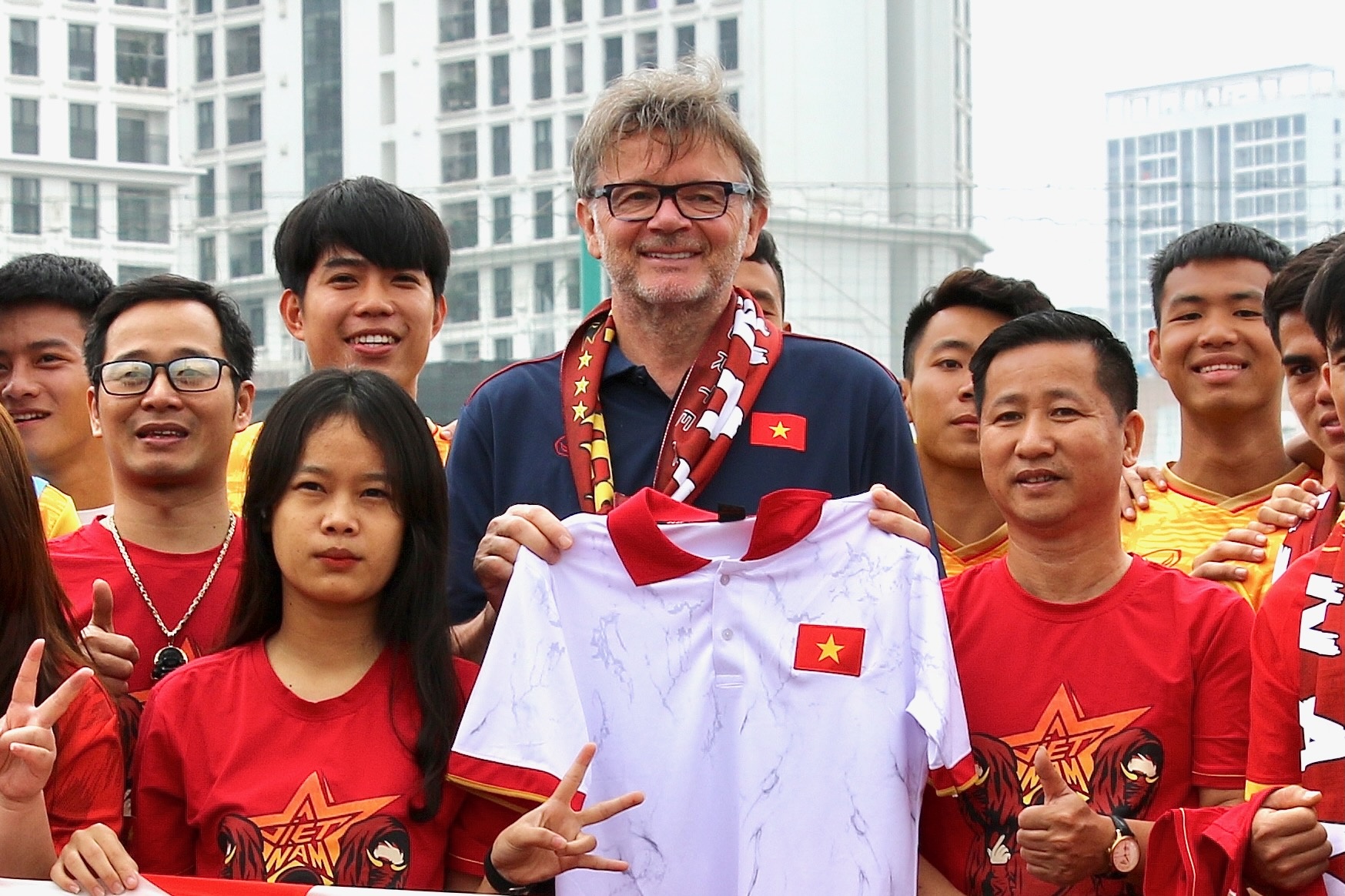 U23 Viet Nam duoc khich le truoc ngay di Qatar hinh anh