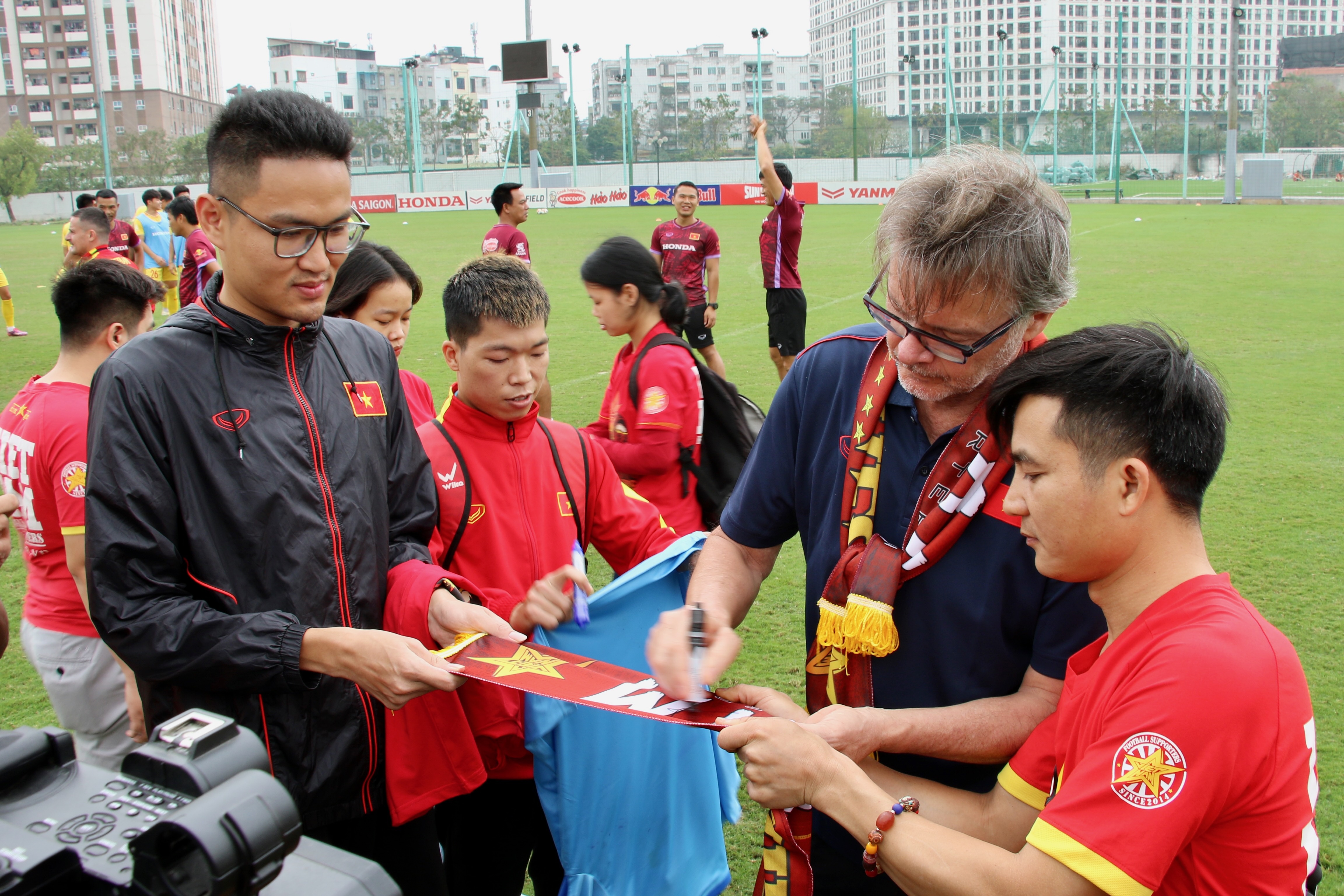 philippe troussier anh 2