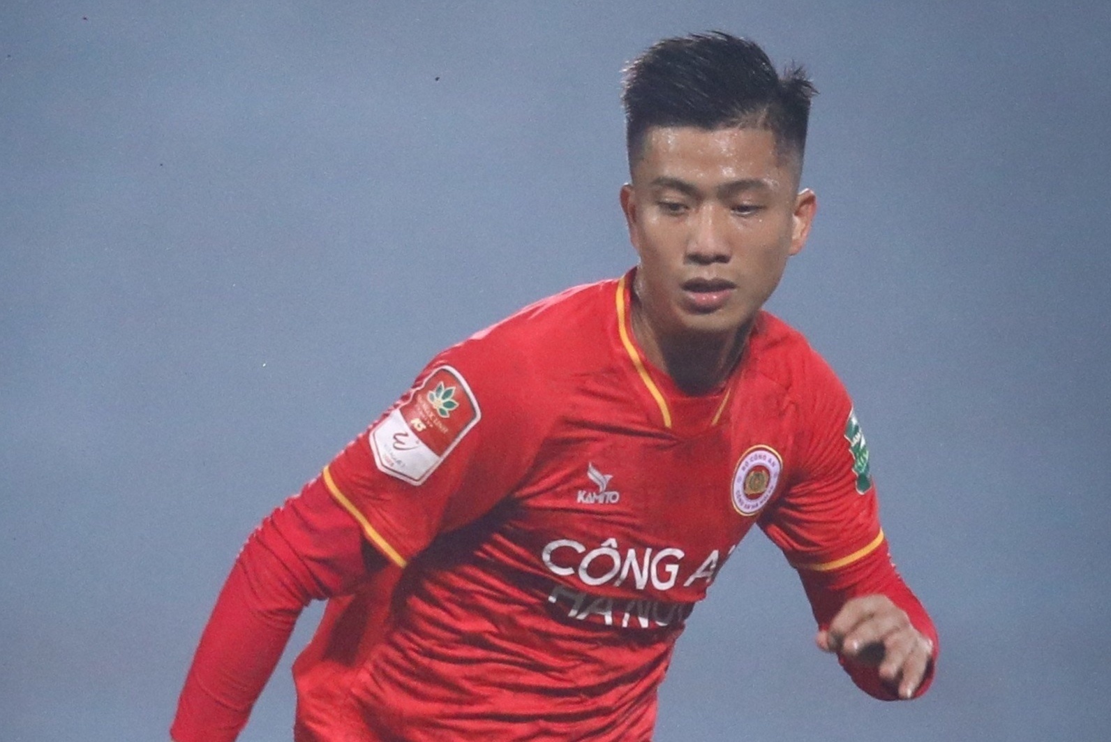 Phan Van Duc dut day chang dau goi, nghi 9 thang hinh anh