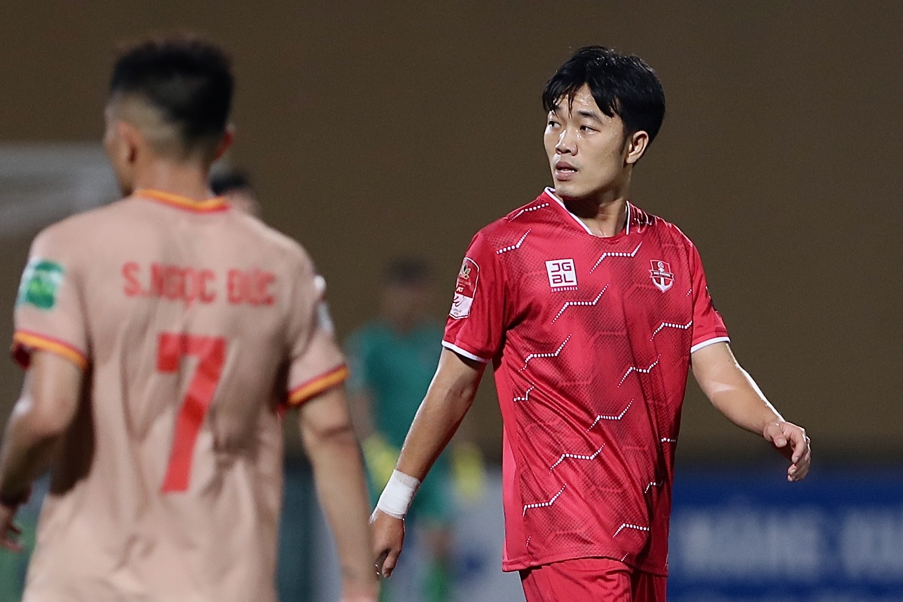 Xuan Truong va nhung ngoi sao dang chat vat o V.League hinh anh