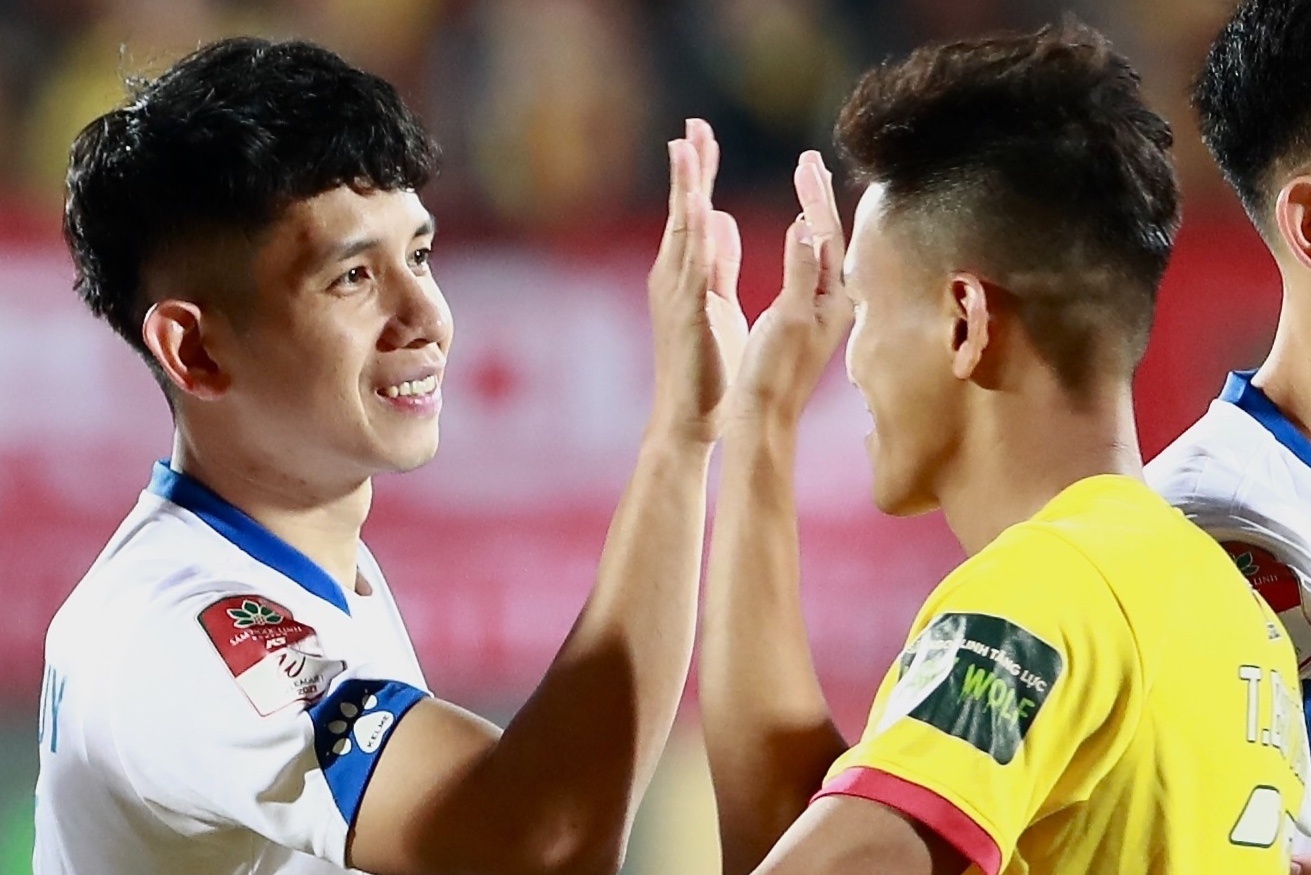 Ngoi dau ky la cua CLB Nam Dinh hinh anh