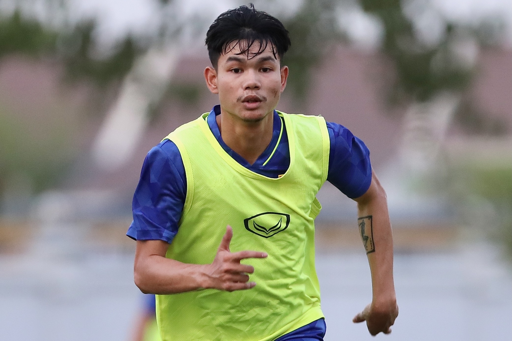 Hai cau thu goc Viet cua U22 Lao tai SEA Games 32 hinh anh