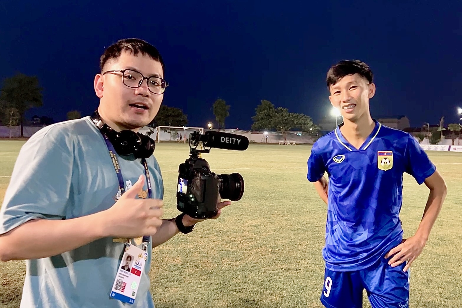 Cau thu Lao goc Viet ke chuyen ham mo Quang Hai hinh anh