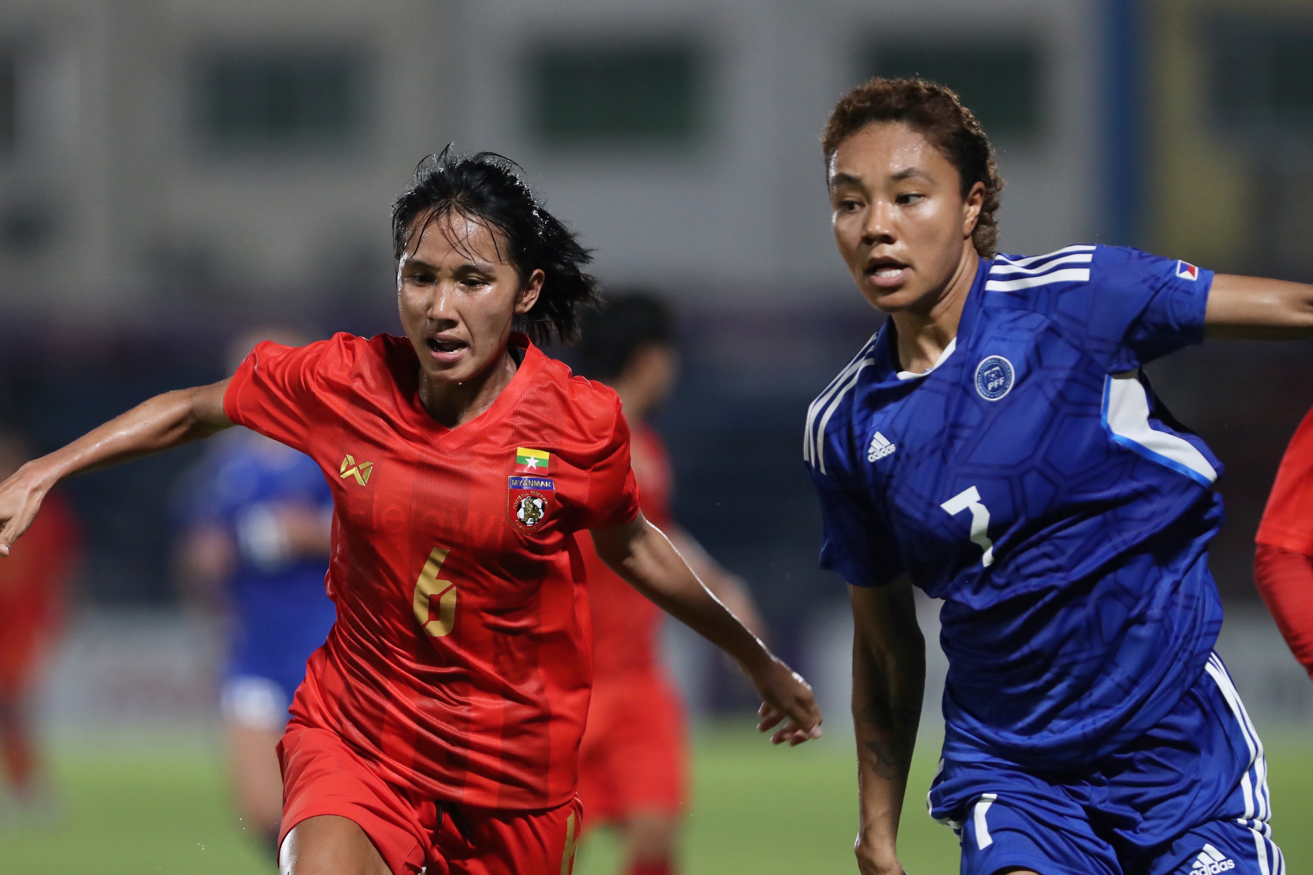 HLV Mai Duc Chung: Toi biet tuyen nu Philippines keu ca nhieu lam hinh anh