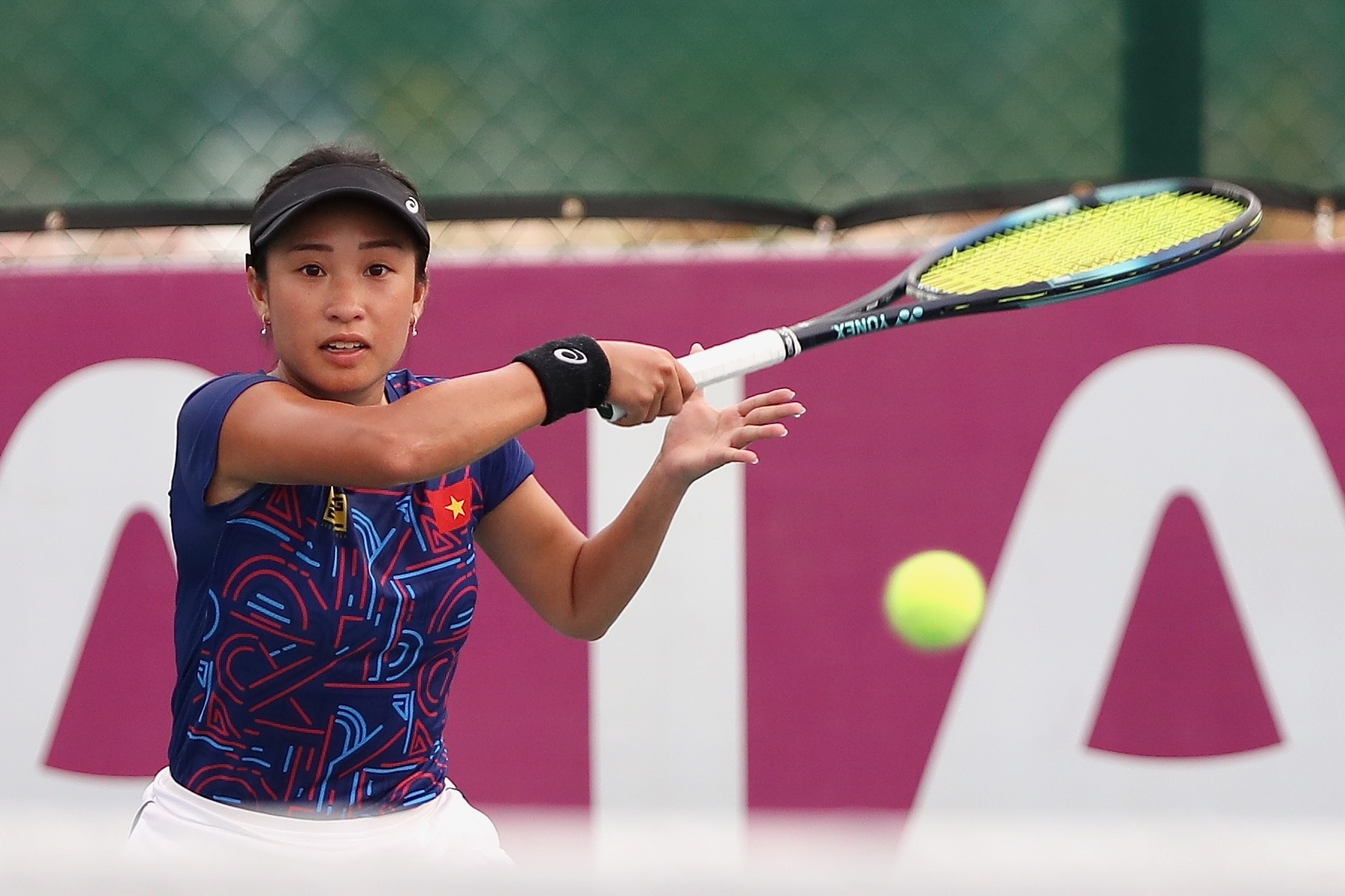 Tay vot Viet kieu bat luc truoc doi thu Thai Lan hinh anh