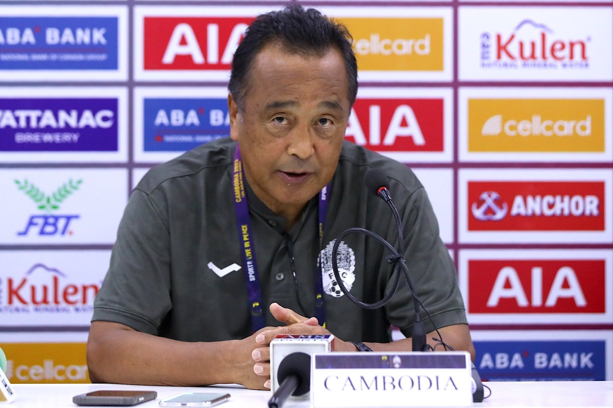 HLV U22 Campuchia: 'Toi chang co gi phai hoi tiec' hinh anh