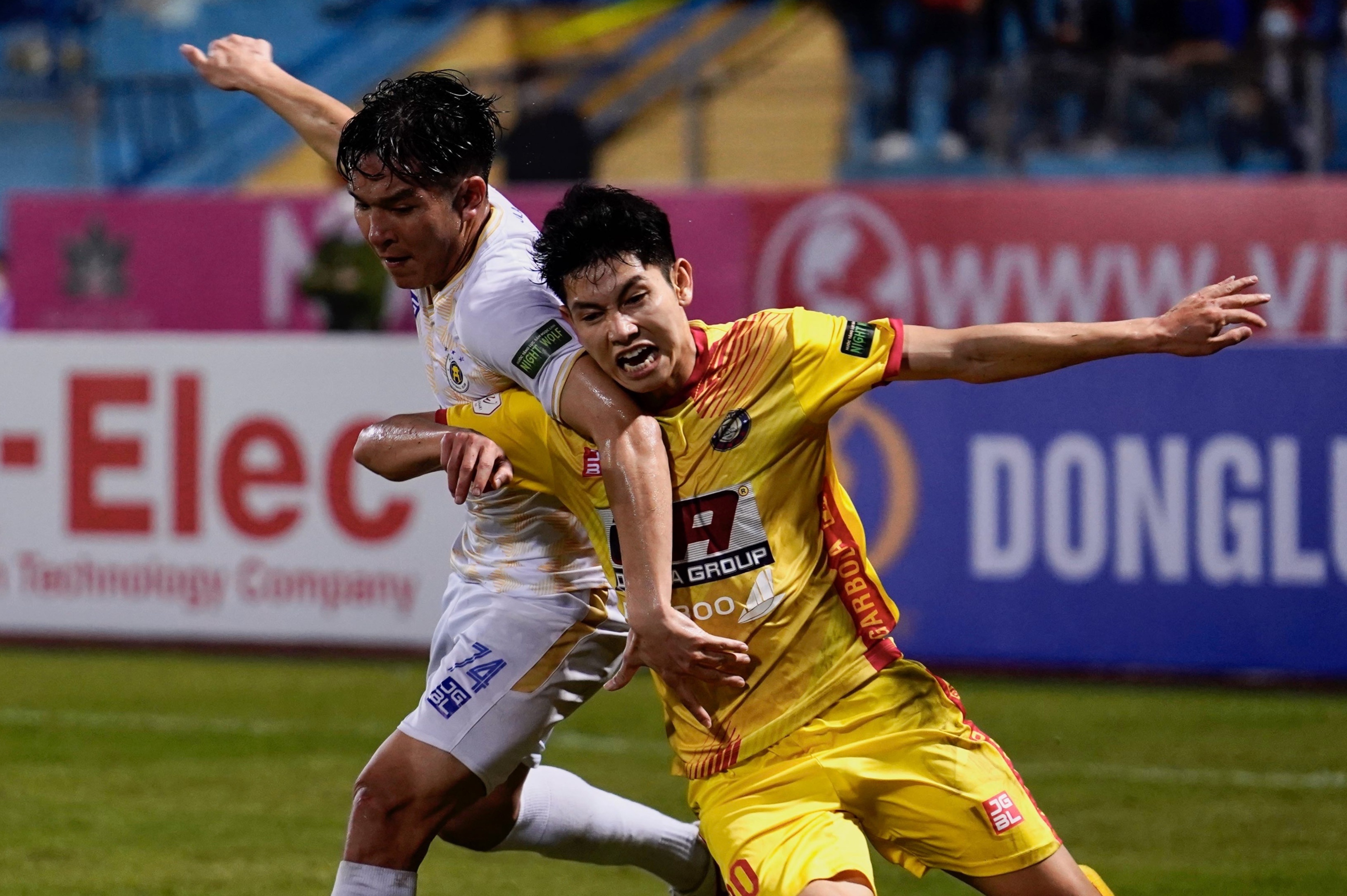 Vi sao CLB Thanh Hoa lien tuc dan dau bang? hinh anh