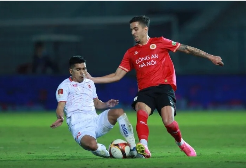 CAHN thua dam: Thay doi 'di' cua HLV Gong Oh-kyun chua hieu qua hinh anh