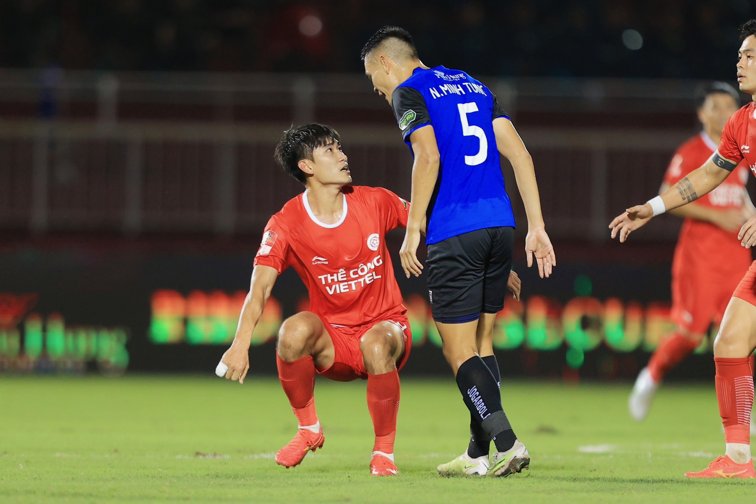 nham manh dung anh 2