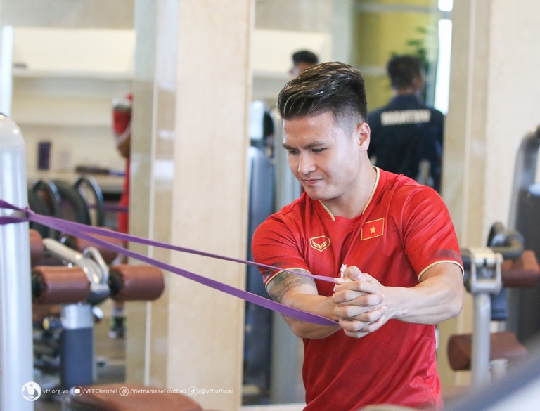 HLV Troussier tuyen quan anh 2