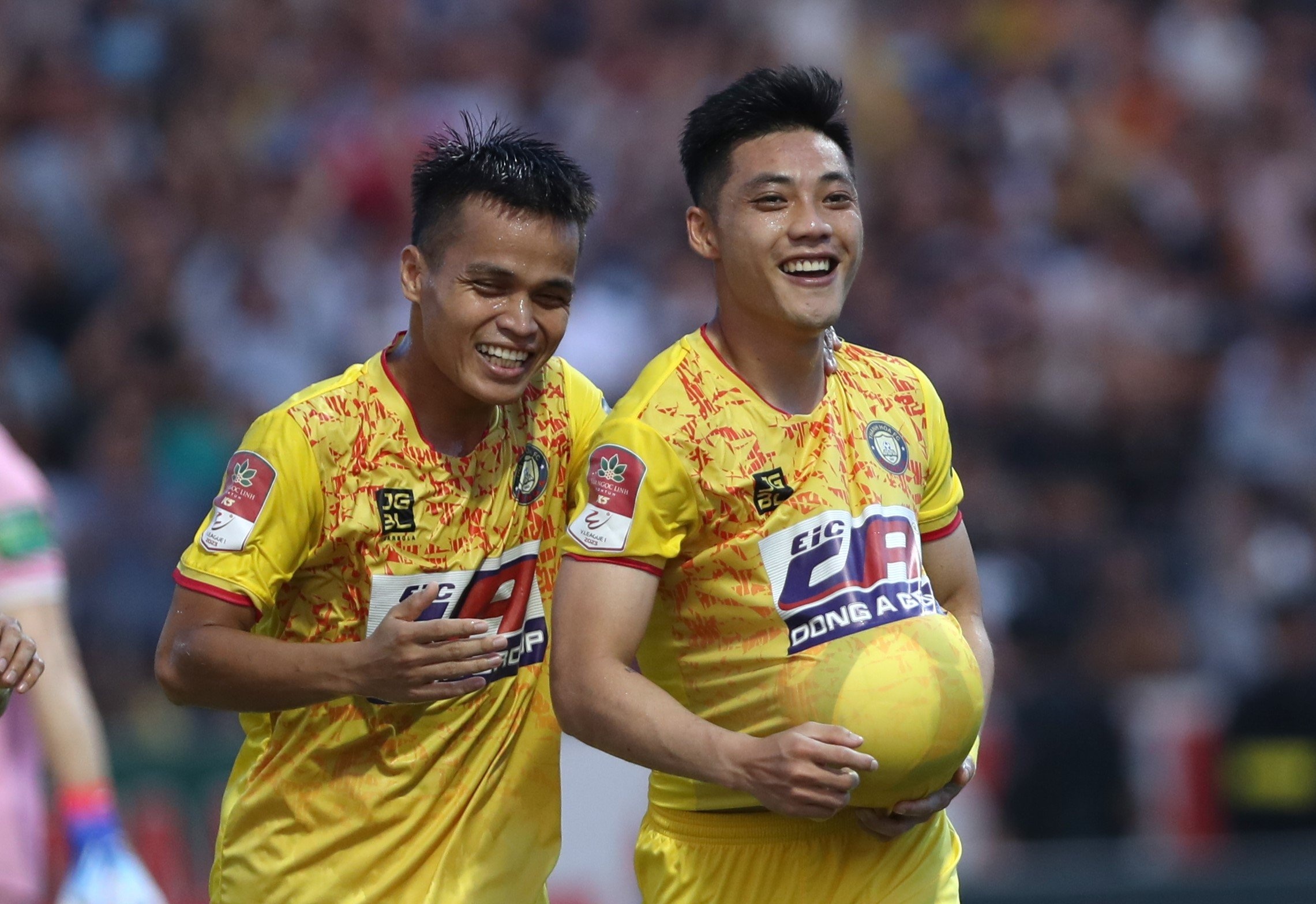 CLB Thanh Hoa noi dai chuoi bat bai hinh anh