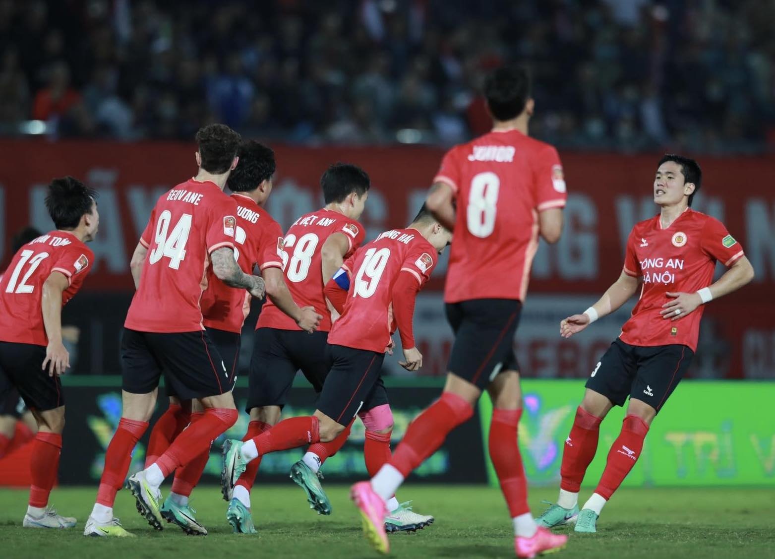 quang hai tro lai anh 1