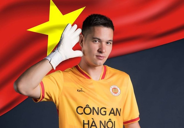 Filip Nguyen hoan tat nhap tich Viet Nam, san sang du Asian Cup hinh anh