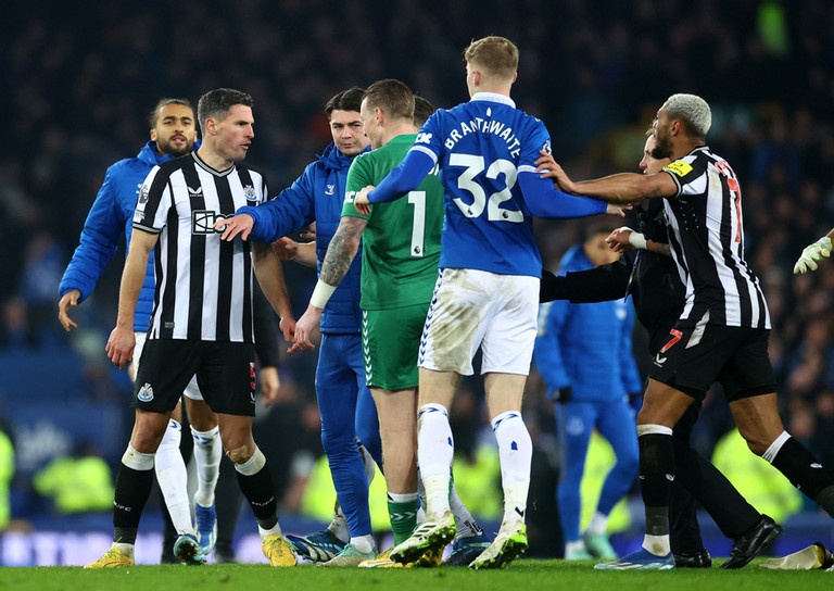 Pickford an mung kha khich anh 8