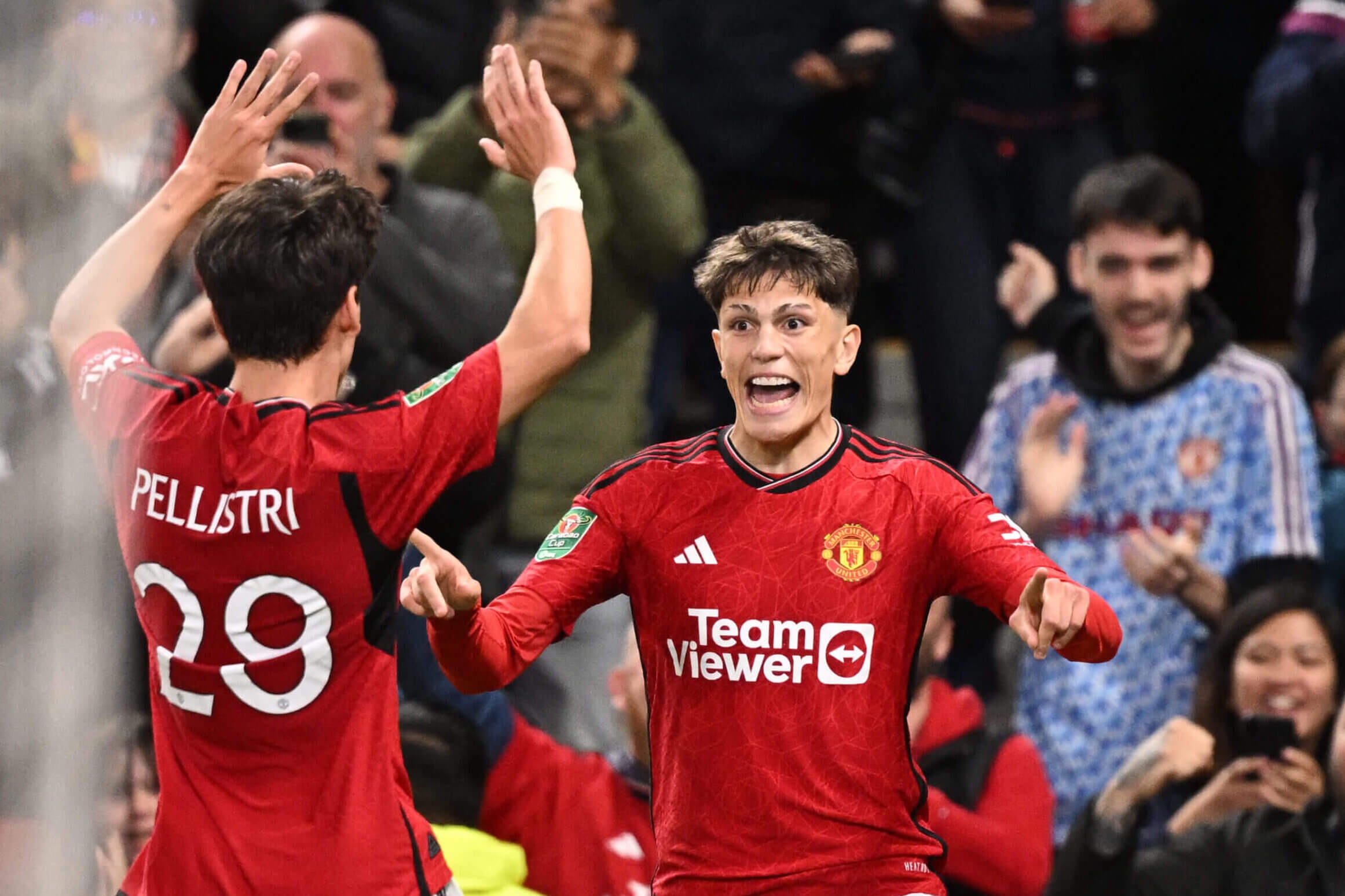 Man Utd da hay bat ngo, dat chi so dung dau Ngoai Hang Anh hinh anh