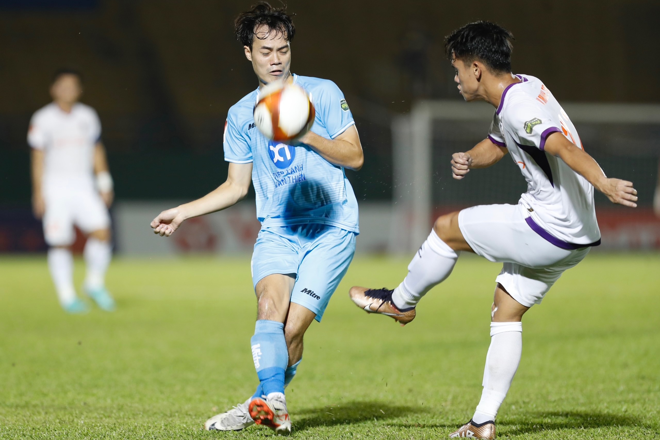 binh duong - nam dinh anh 1