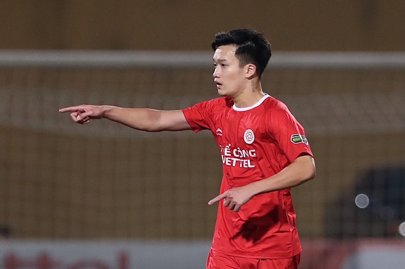 Dieu le Qua bong vang Viet Nam co loi cho Hoang Duc? hinh anh